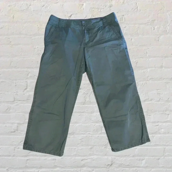 Tommy Bahama Olive Green Chino’s - Picture 1 of 3